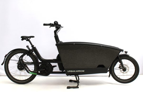 Urban Arrow Family Performance Plus mit Regenverdeck