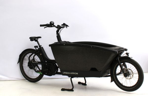 Urban Arrow Family Performance Plus mit Regenverdeck